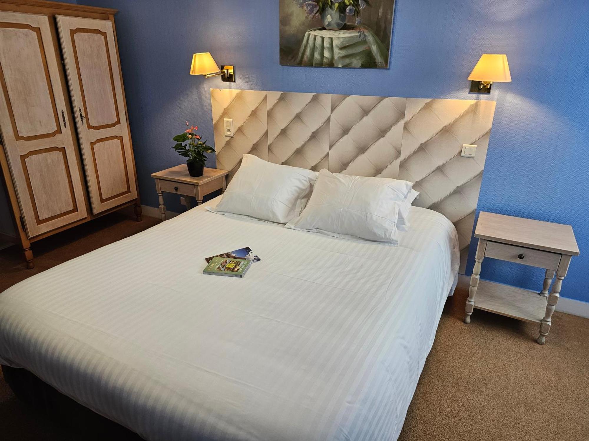 Logis Hotel Restaurant L'Unique Menesqueville Εξωτερικό φωτογραφία
