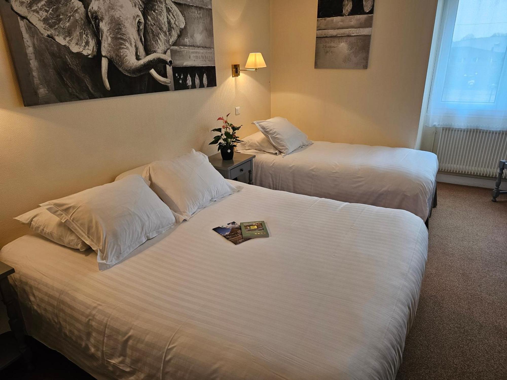 Logis Hotel Restaurant L'Unique Menesqueville Εξωτερικό φωτογραφία